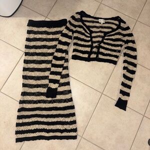 Stripped two-piece set